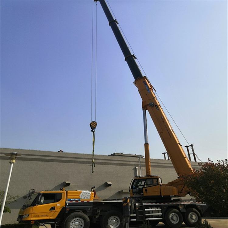 芦山 选择汽车吊租赁的秘诀与联系方式指南