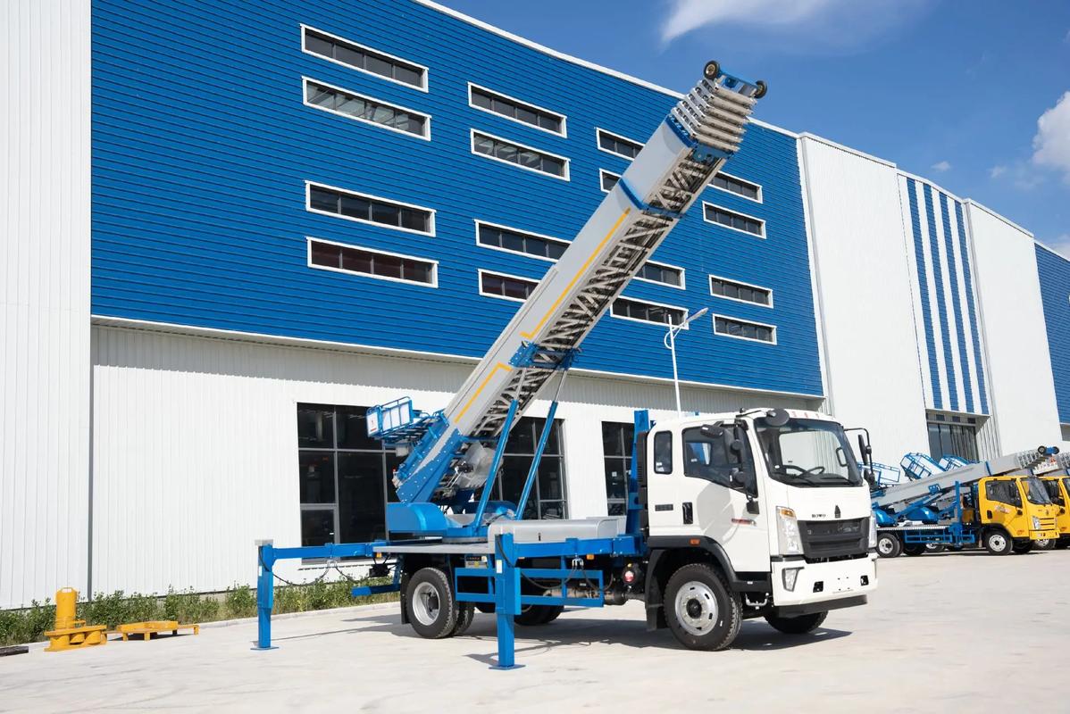 芦山小型云梯车上料车租赁多少钱