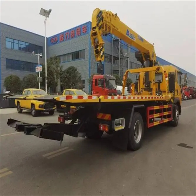 芦山附近小随车吊出租电话，轻松解决搬运烦恼