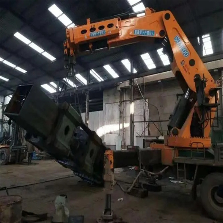 芦山130吨折臂吊车出租吊机租赁附近电话