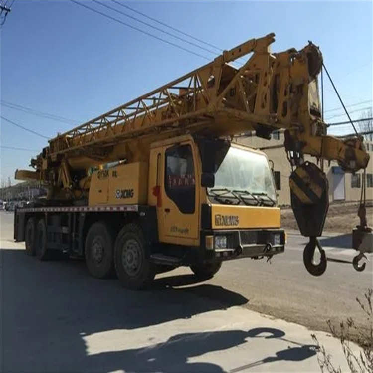 芦山哪里有专业吊车出租